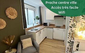Le Vegetal / Nay Centre